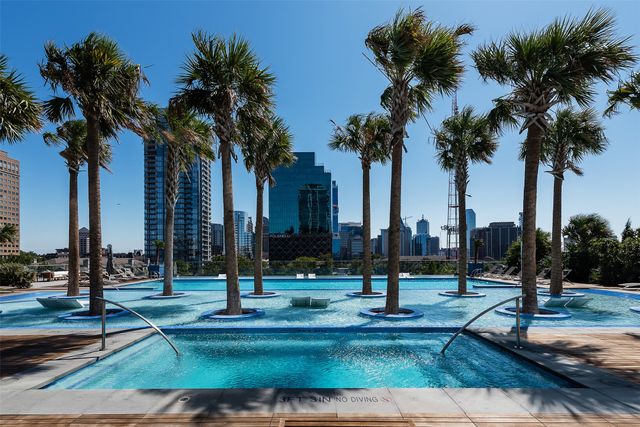 3130 N Harwood Street 1804, Dallas, TX 75201