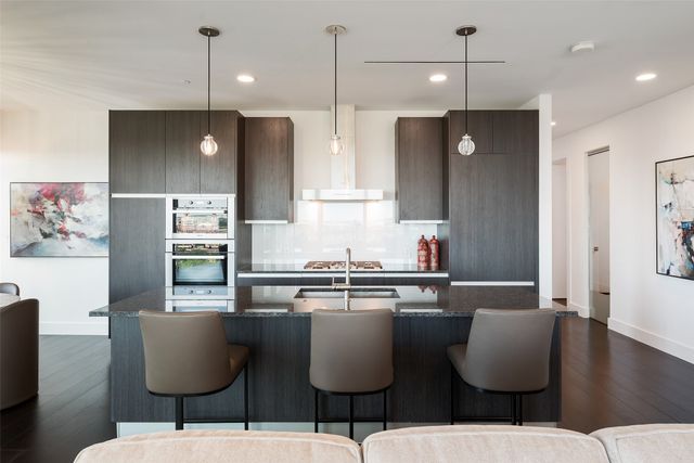 3130 N Harwood Street 1804, Dallas, TX 75201