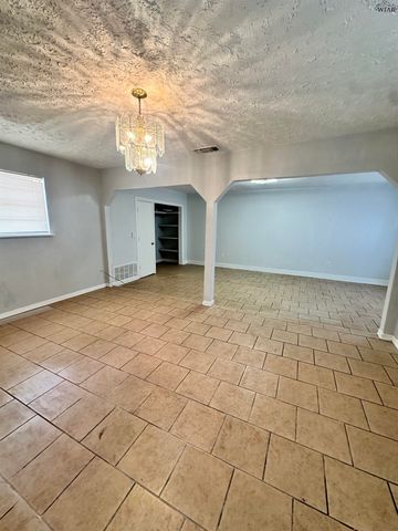 2701 BYRNE PLACE, Wichita Falls, TX 76306