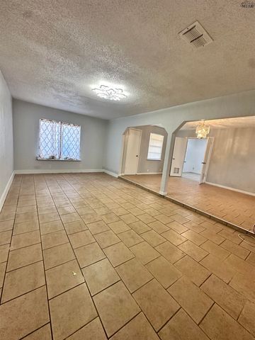 2701 BYRNE PLACE, Wichita Falls, TX 76306