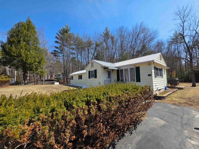 149 Golden Circle Drive, Farmington, NH 03835