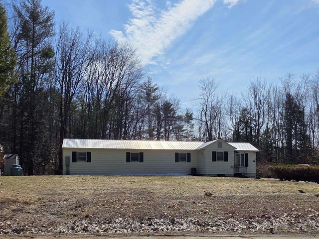 149 Golden Circle Drive, Farmington, NH 03835