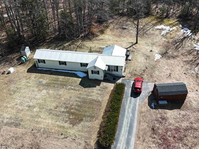 149 Golden Circle Drive, Farmington, NH 03835