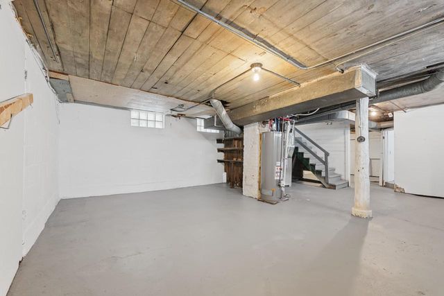 917 S 9th STREET, Milwaukee, WI 53204