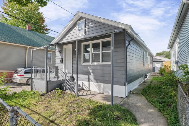 917 S 9th STREET, Milwaukee, WI 53204