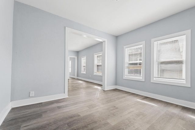 917 S 9th STREET, Milwaukee, WI 53204