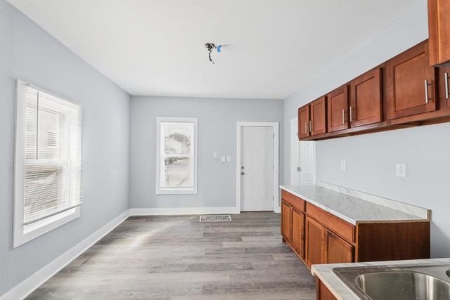 917 S 9th STREET, Milwaukee, WI 53204