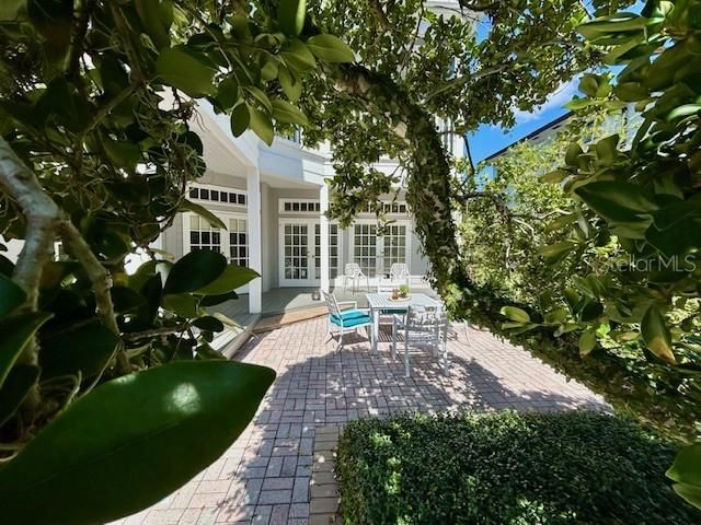 4318 W AZEELE STREET, Tampa, FL 33609
