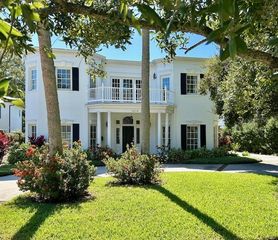 4318 W AZEELE STREET, Tampa, FL 33609