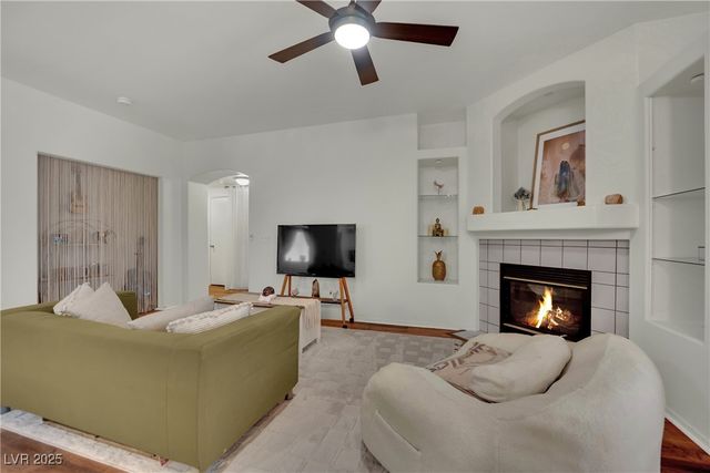 6201 East Lake Mead Boulevard 151, Las Vegas, NV 89156