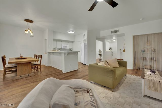 6201 East Lake Mead Boulevard 151, Las Vegas, NV 89156