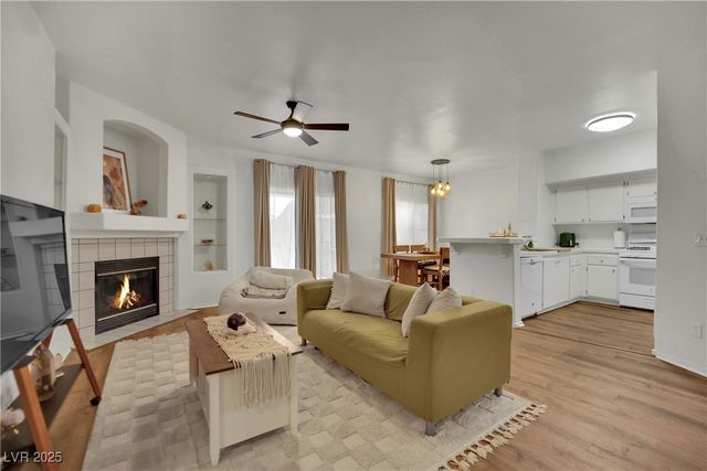 6201 East Lake Mead Boulevard 151, Las Vegas, NV 89156