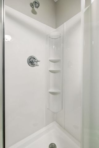 7 Roberts Ln, Lebanon, TN 37087