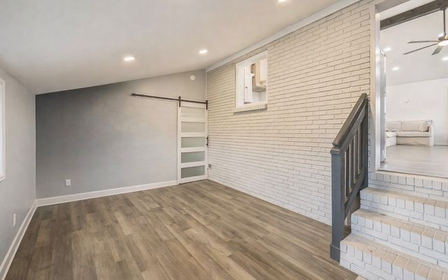 7 Roberts Ln, Lebanon, TN 37087