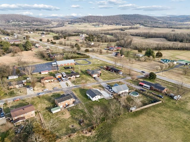 7 Roberts Ln, Lebanon, TN 37087