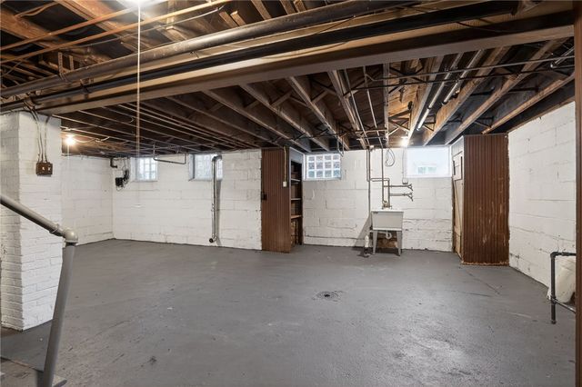 259 Church Ave, Mt Oliver, PA 15210