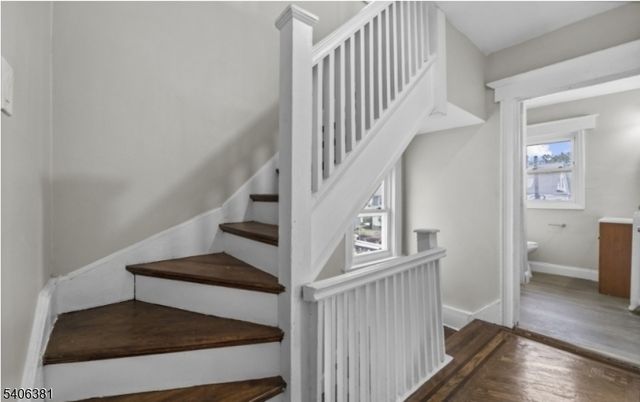 42 Crawford St, East Orange City, NJ 07018