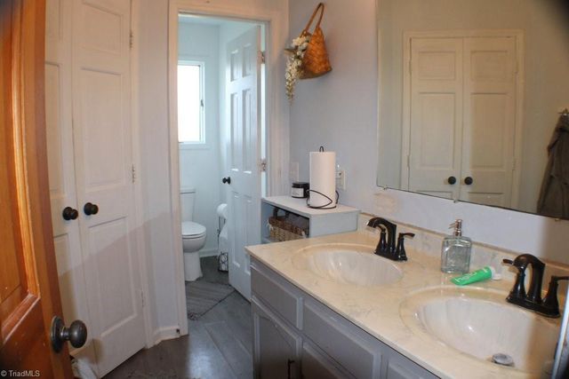 112 Windsor Park Drive, Dobson, NC 27901