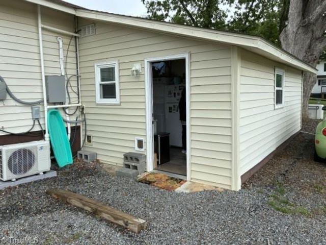 112 Windsor Park Drive, Dobson, NC 27901