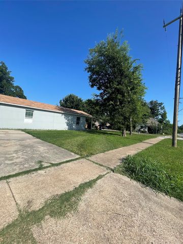 2155 New York Avenue, Fort Worth, TX 76104