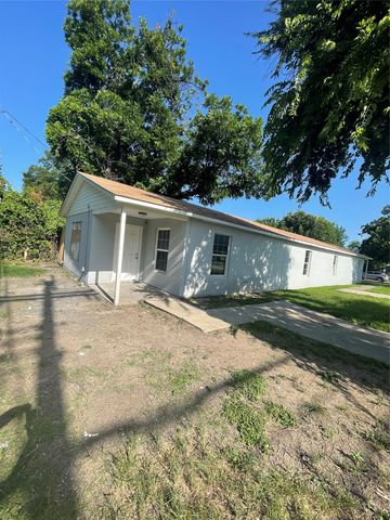 2155 New York Avenue, Fort Worth, TX 76104
