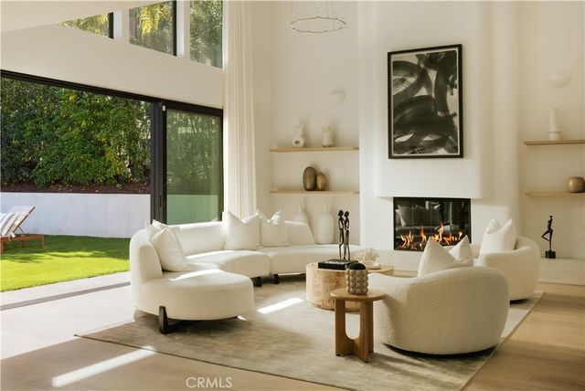 4072 Alonzo Avenue, Encino, CA 91316