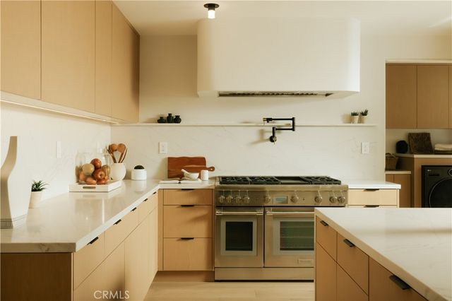 4072 Alonzo Avenue, Encino, CA 91316
