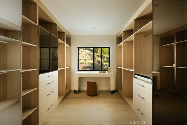 4072 Alonzo Avenue, Encino, CA 91316