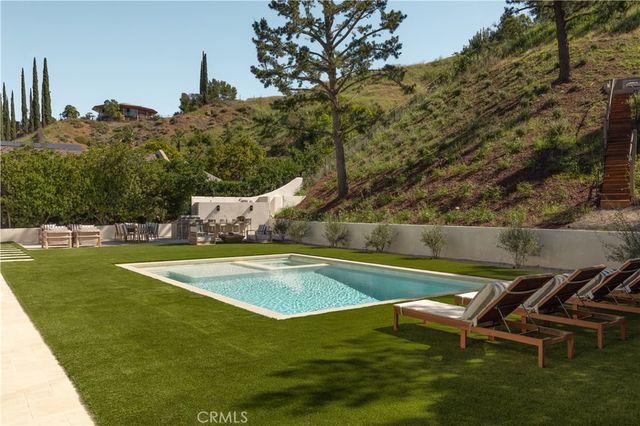 4072 Alonzo Avenue, Encino, CA 91316