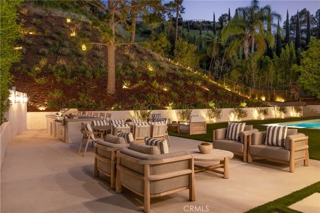 4072 Alonzo Avenue, Encino, CA 91316