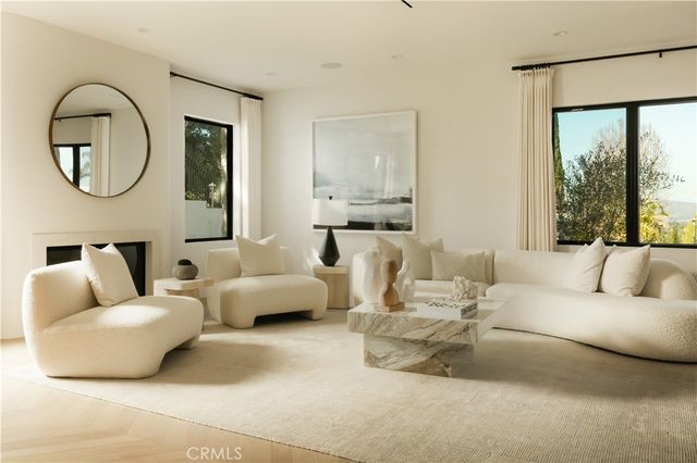4072 Alonzo Avenue, Encino, CA 91316