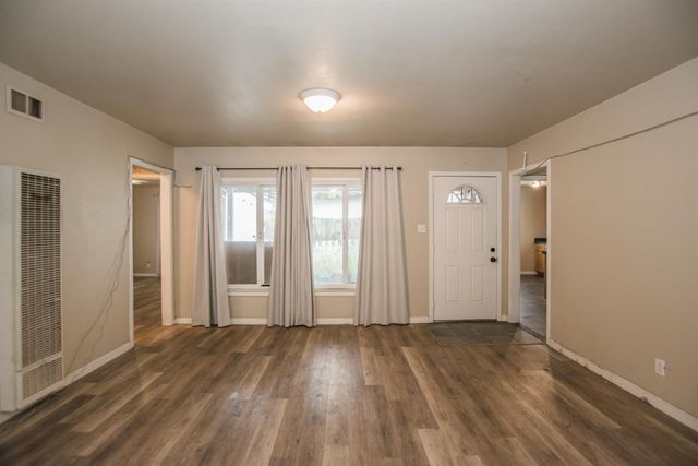 1201 Helena Ave, Sacramento, CA 95815