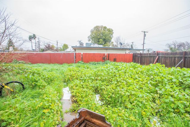 1201 Helena Ave, Sacramento, CA 95815