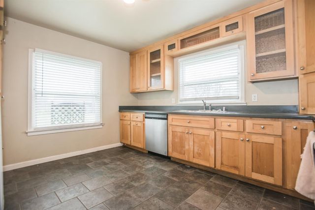 1201 Helena Ave, Sacramento, CA 95815