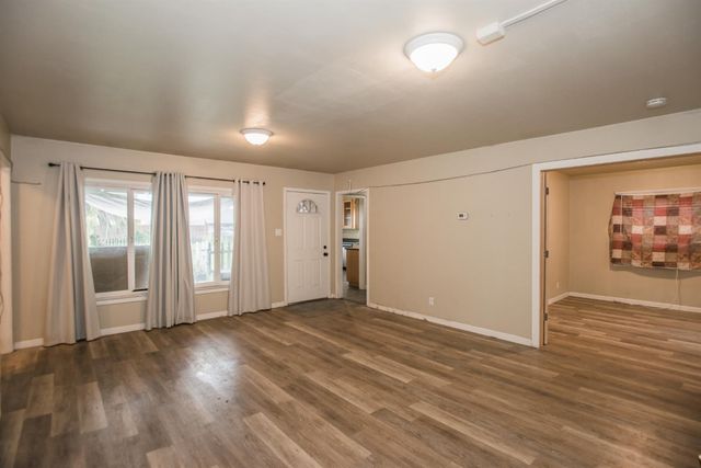 1201 Helena Ave, Sacramento, CA 95815