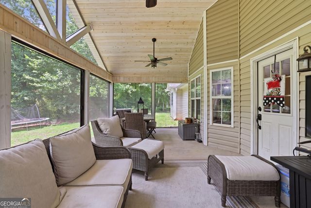 131 Shamrock Court, Mount Airy, GA 30563