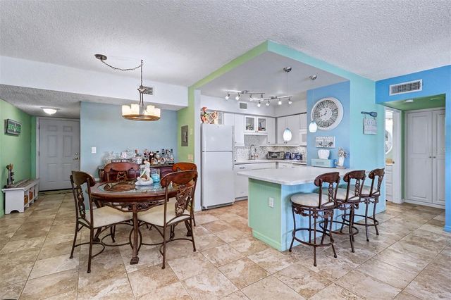 17400 GULF BOULEVARD H-2, Redington Shores, FL 33708