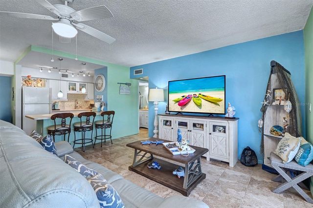 17400 GULF BOULEVARD H-2, Redington Shores, FL 33708
