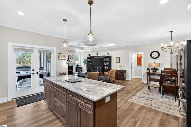 439 Brunswick Lane, Inman, SC 29349