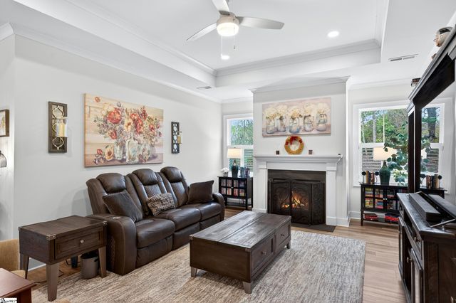 439 Brunswick Lane, Inman, SC 29349