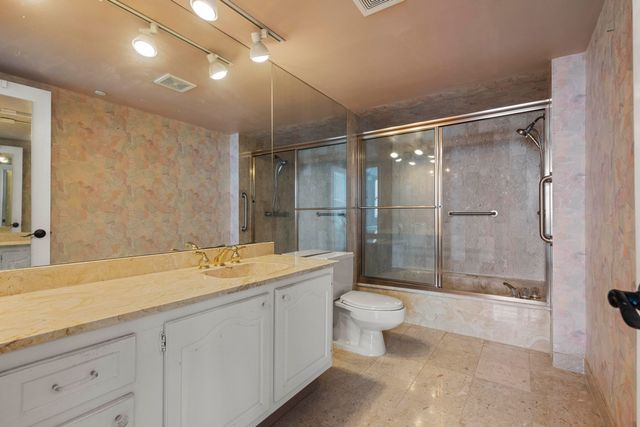 500 Ocean Drive E-8c, Juno Beach, FL 33408