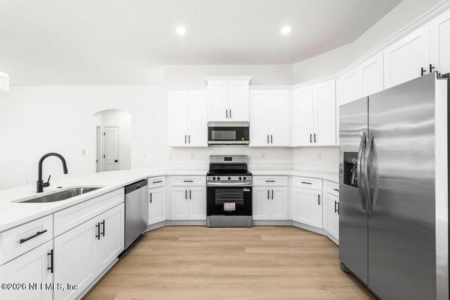 10991 N RUNWAY Circle, Glen St. Mary, FL 32040