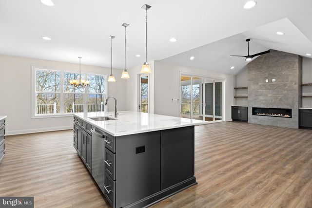 3769 STONY POINT RD, Charlottesville, VA 22911