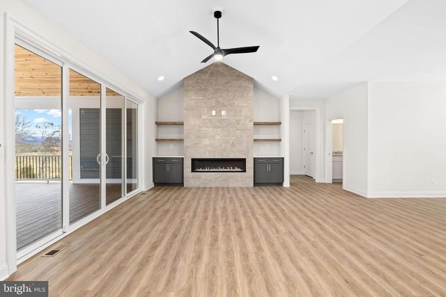 3769 STONY POINT RD, Charlottesville, VA 22911