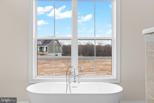 3769 STONY POINT RD, Charlottesville, VA 22911