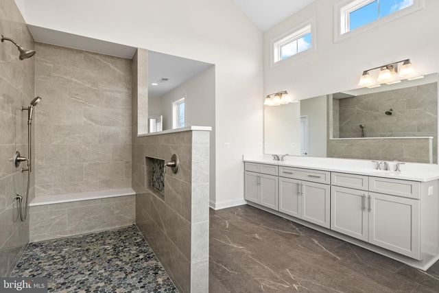 3769 STONY POINT RD, Charlottesville, VA 22911