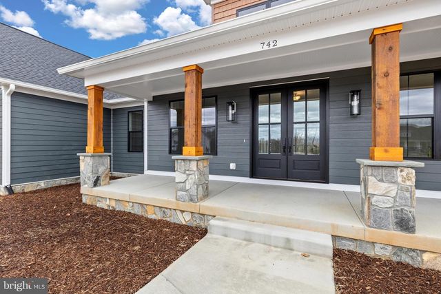 3769 STONY POINT RD, Charlottesville, VA 22911