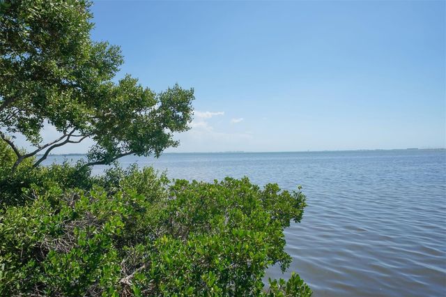 5238 TITLE ROW DRIVE, Bradenton, FL 34210