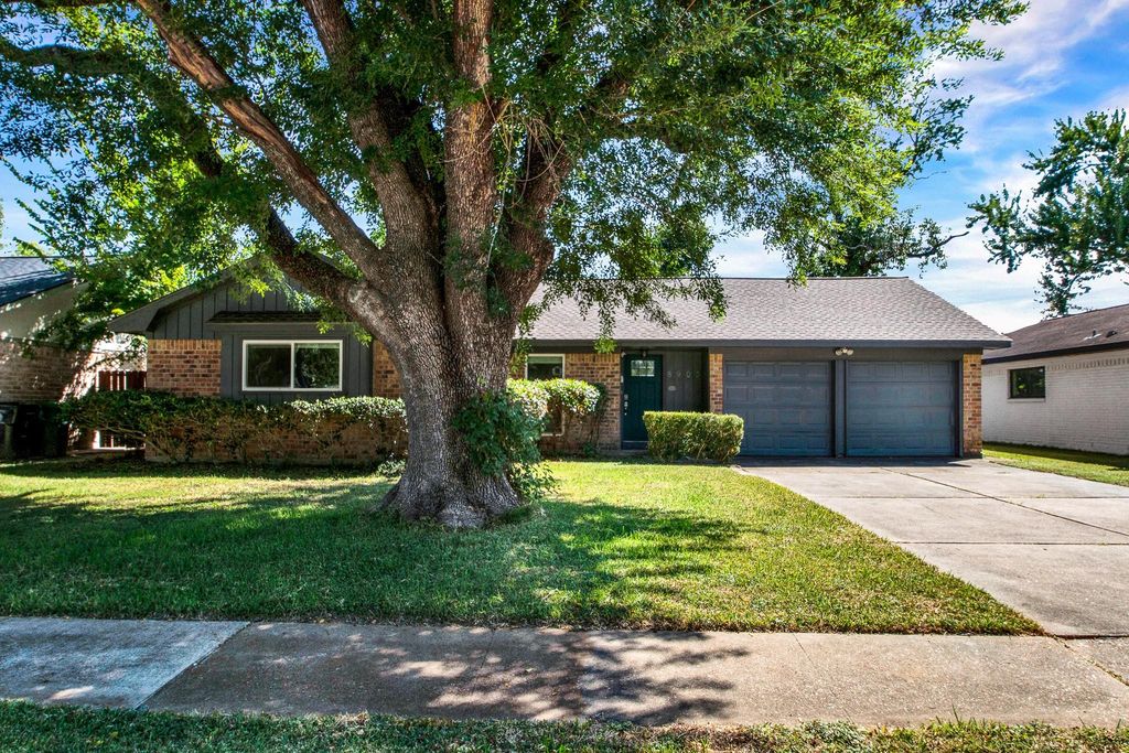 8903 Alcott Drive, Houston, TX 77080