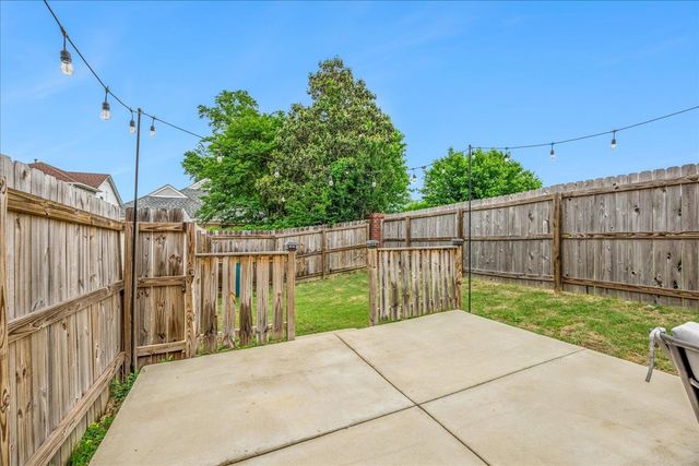10450 KENSINGTON CIR, Collierville, TN 38017